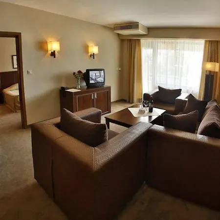 Hvd Lotos Курортний комплекс 4*