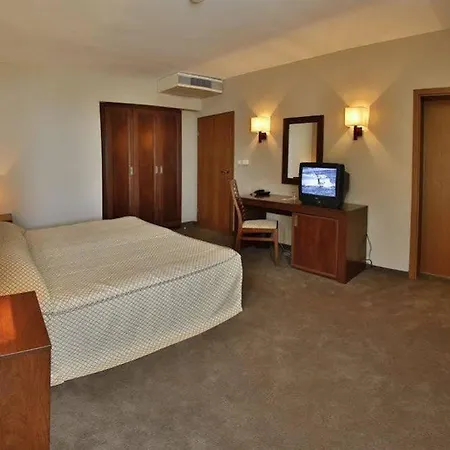 Курортний комплекс Hvd Lotos 4*