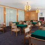 Semesteranläggning (resort) Hvd Lotos 4*