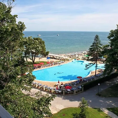 Lotos Hotel, Riviera Club 4*